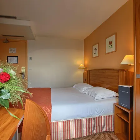 Hotel Timhotel Montmartre 3*