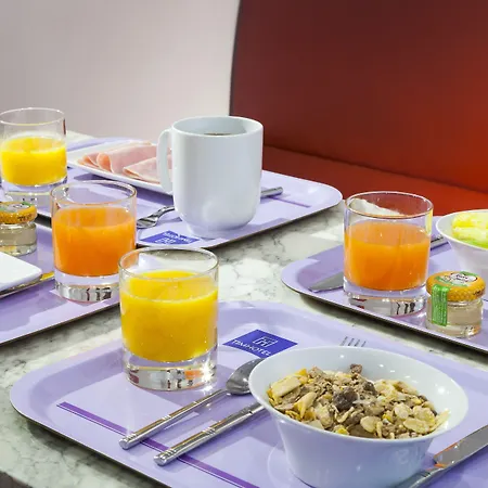 Hotel Timhotel Montmartre Parigi