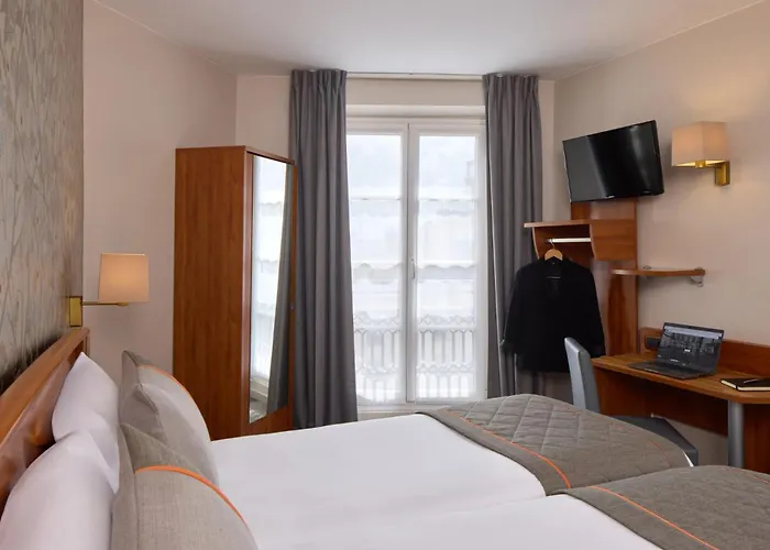 Timhotel Montmartre 3* Париж
