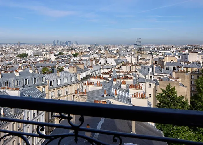 Timhotel Montmartre Париж
