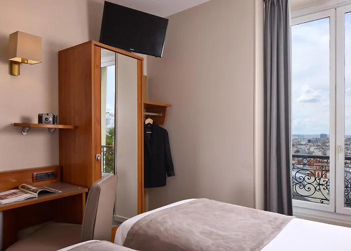 Timhotel Montmartre Париж