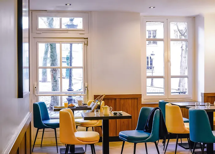 Timhotel Montmartre Париж